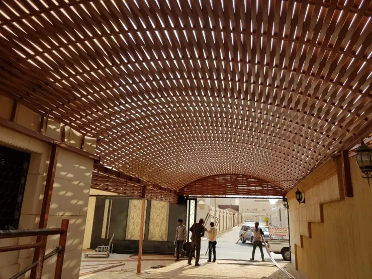 تركيب مظلات مداخل الفلل والمنازل في حي قرطبة 