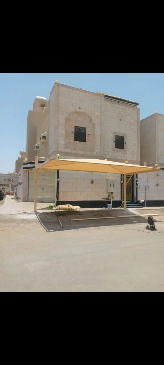 مظلات وسواتر حي العزيزية 