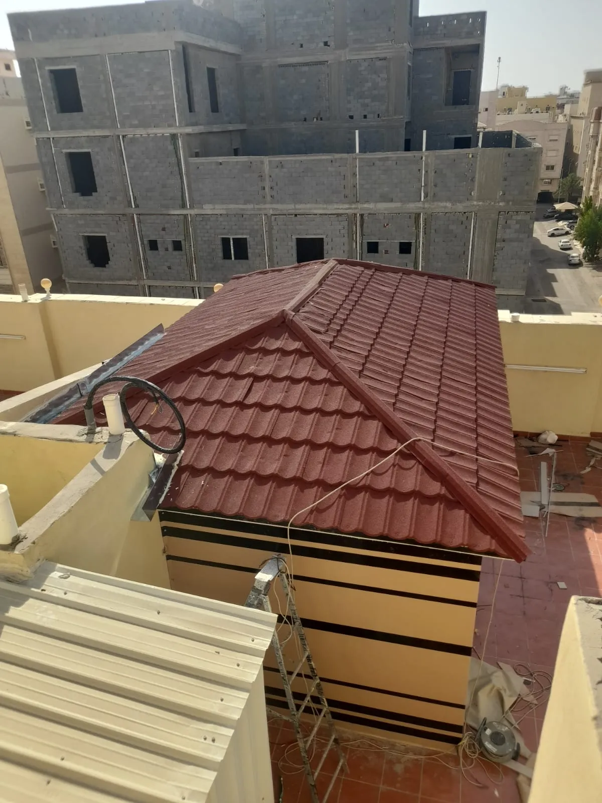 شركه تنفيذ وتركيب اسقف القرميدللملاحق بشمال الرياض 