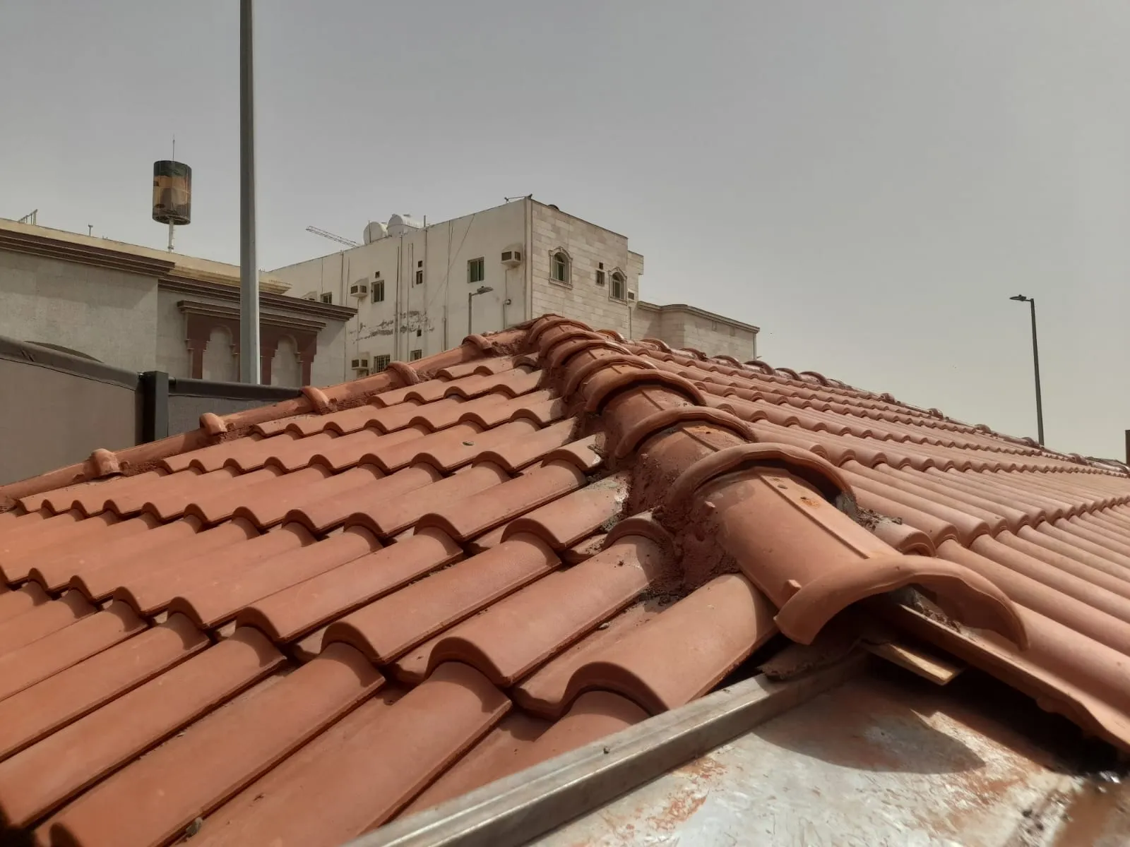 شركه تنفيذ وتركيب اسقف القرميدللملاحق بشمال الرياض 